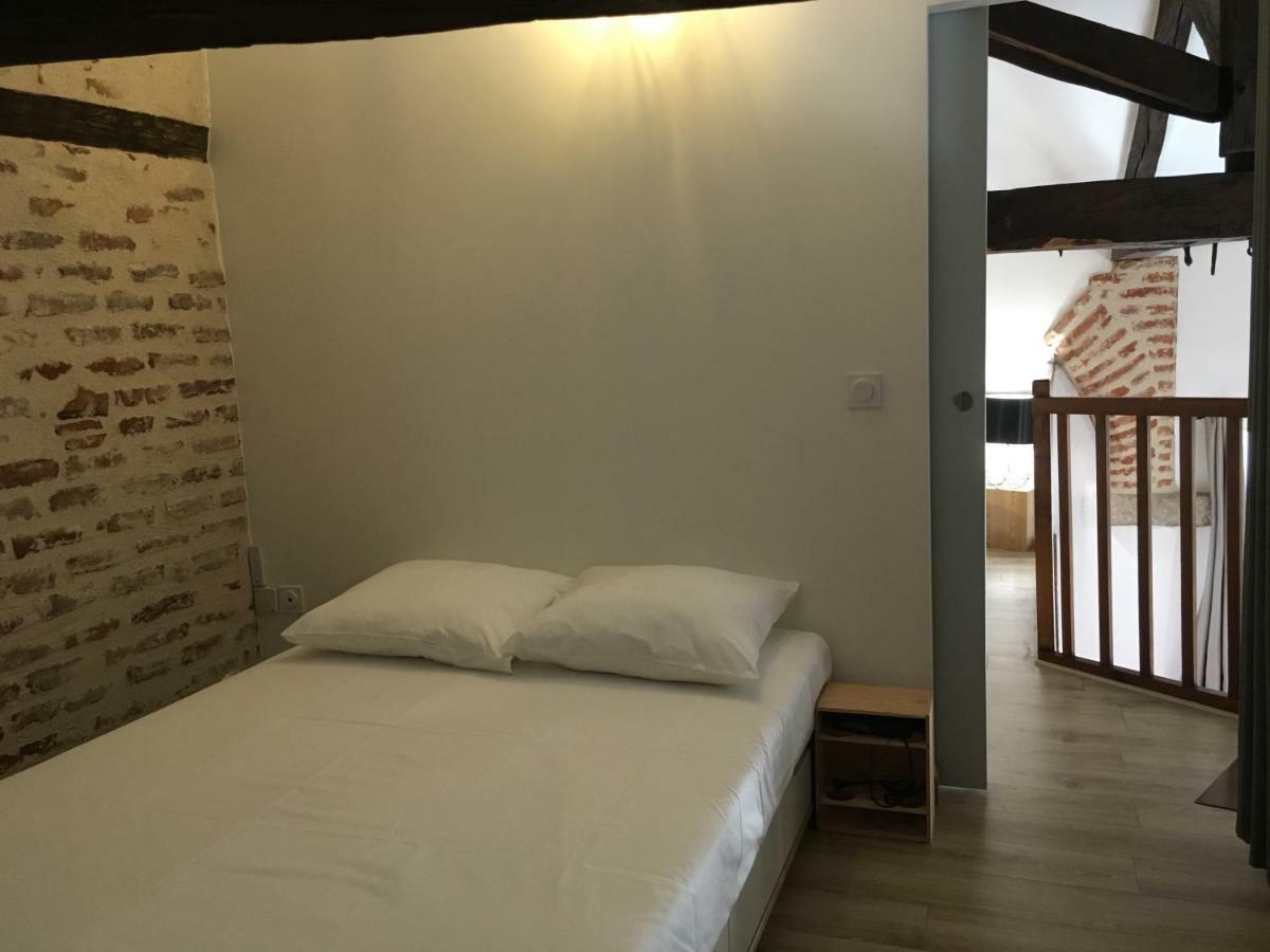 Le Loft Du Chateau Du Roi Cahors Luaran gambar